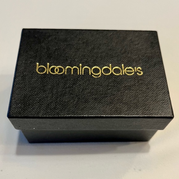 Onyx and CZ Stone Cocktail Ring - Picture 3 of 16